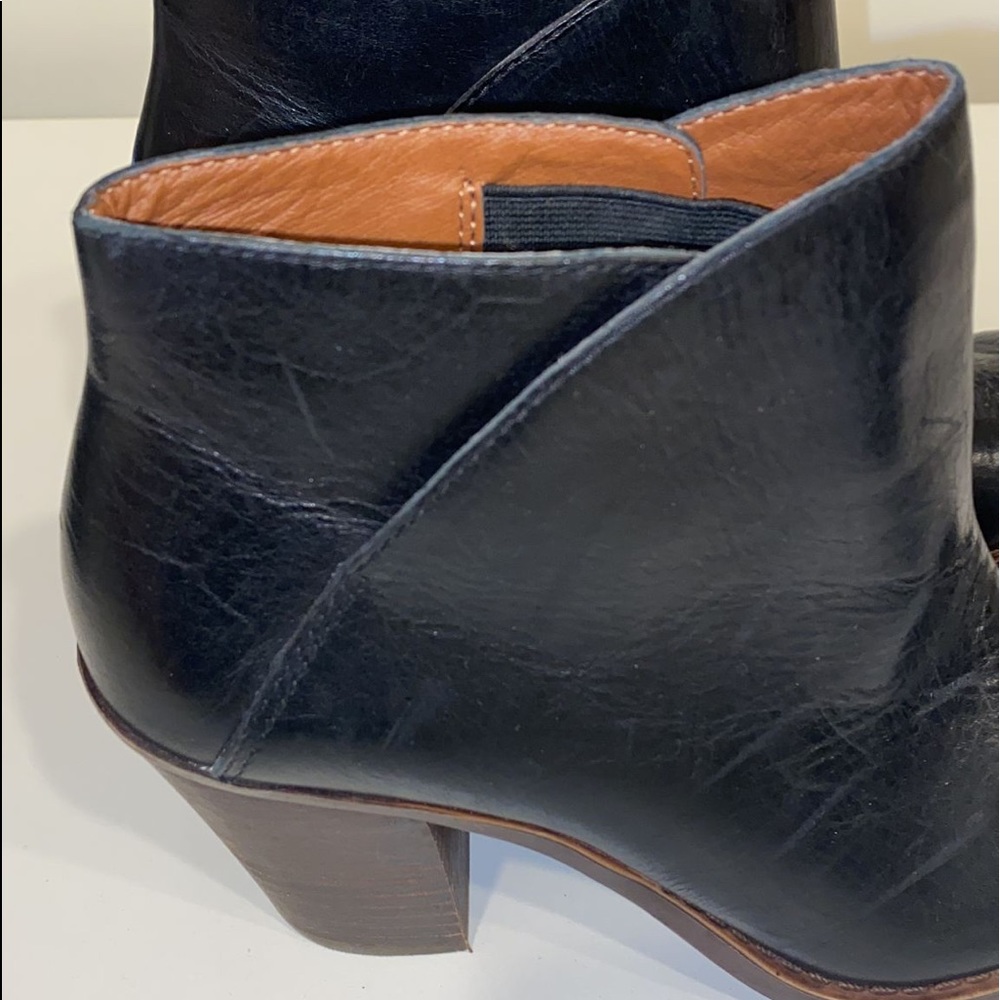 Lucky Brand Leather Bootie - Picture 4 of 11